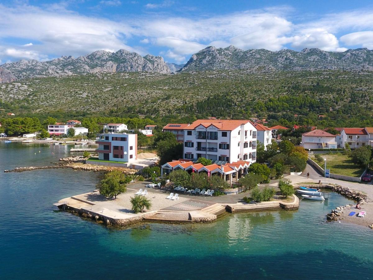 Pansion Croatia Bed and Breakfast Starigrad Paklenica Eksteriør billede