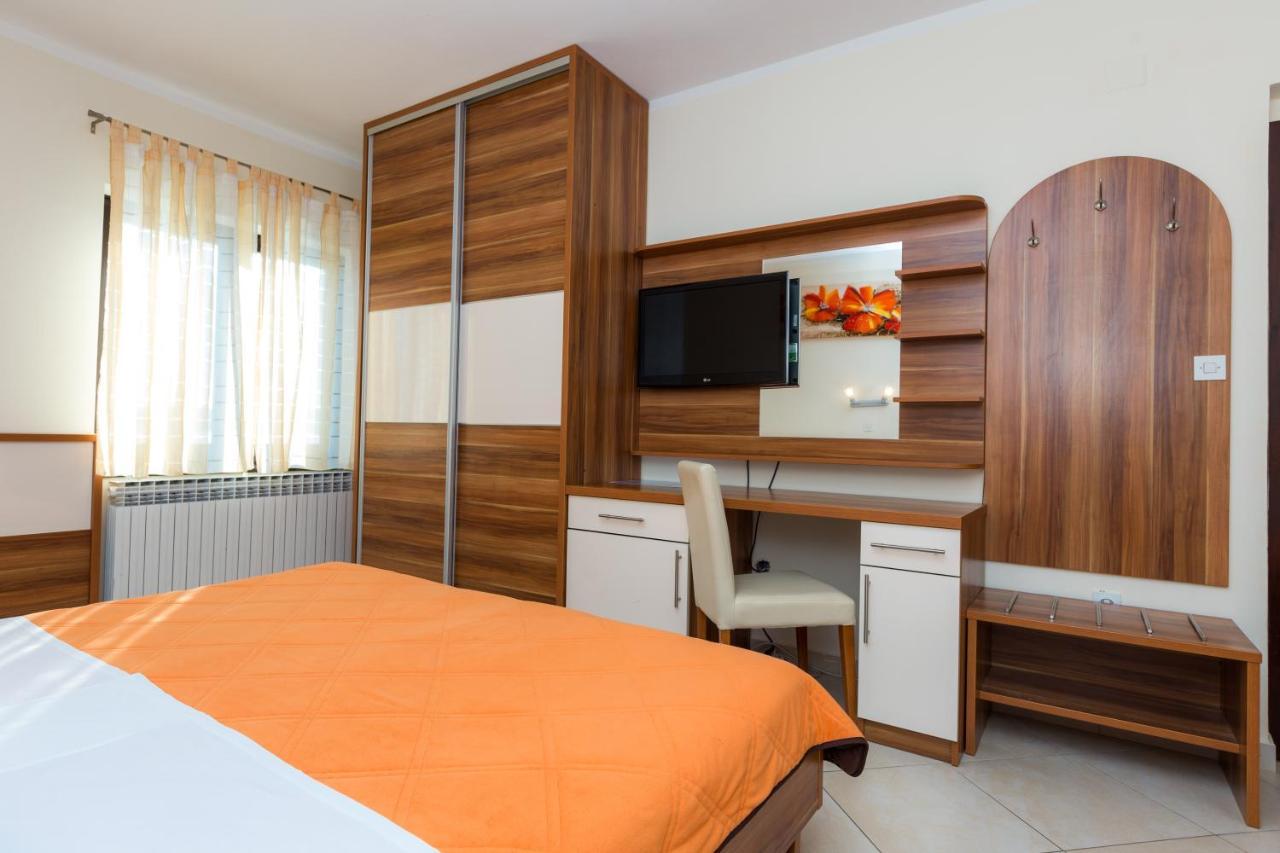 Pansion Croatia Bed and Breakfast Starigrad Paklenica Eksteriør billede