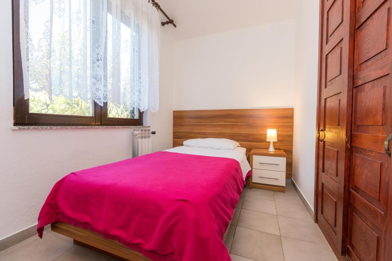 Pansion Croatia Bed and Breakfast Starigrad Paklenica Eksteriør billede