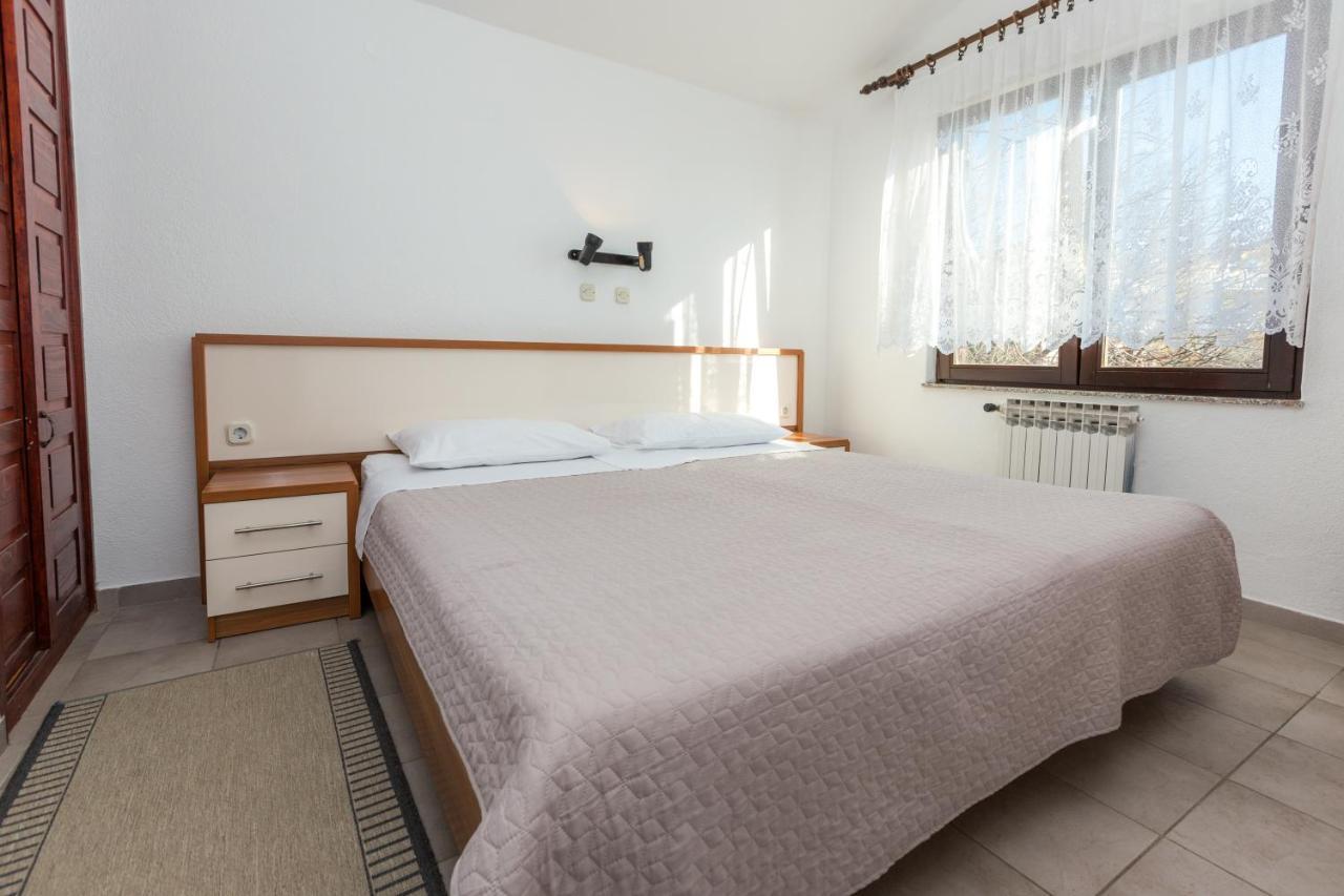 Pansion Croatia Bed and Breakfast Starigrad Paklenica Eksteriør billede