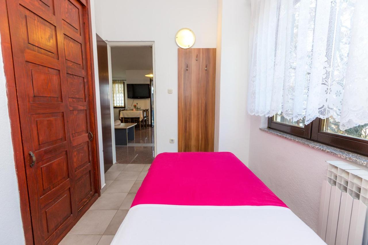 Pansion Croatia Bed and Breakfast Starigrad Paklenica Eksteriør billede