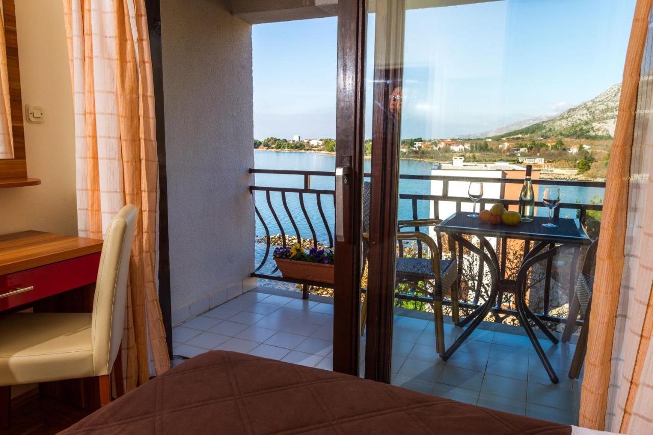 Pansion Croatia Bed and Breakfast Starigrad Paklenica Eksteriør billede