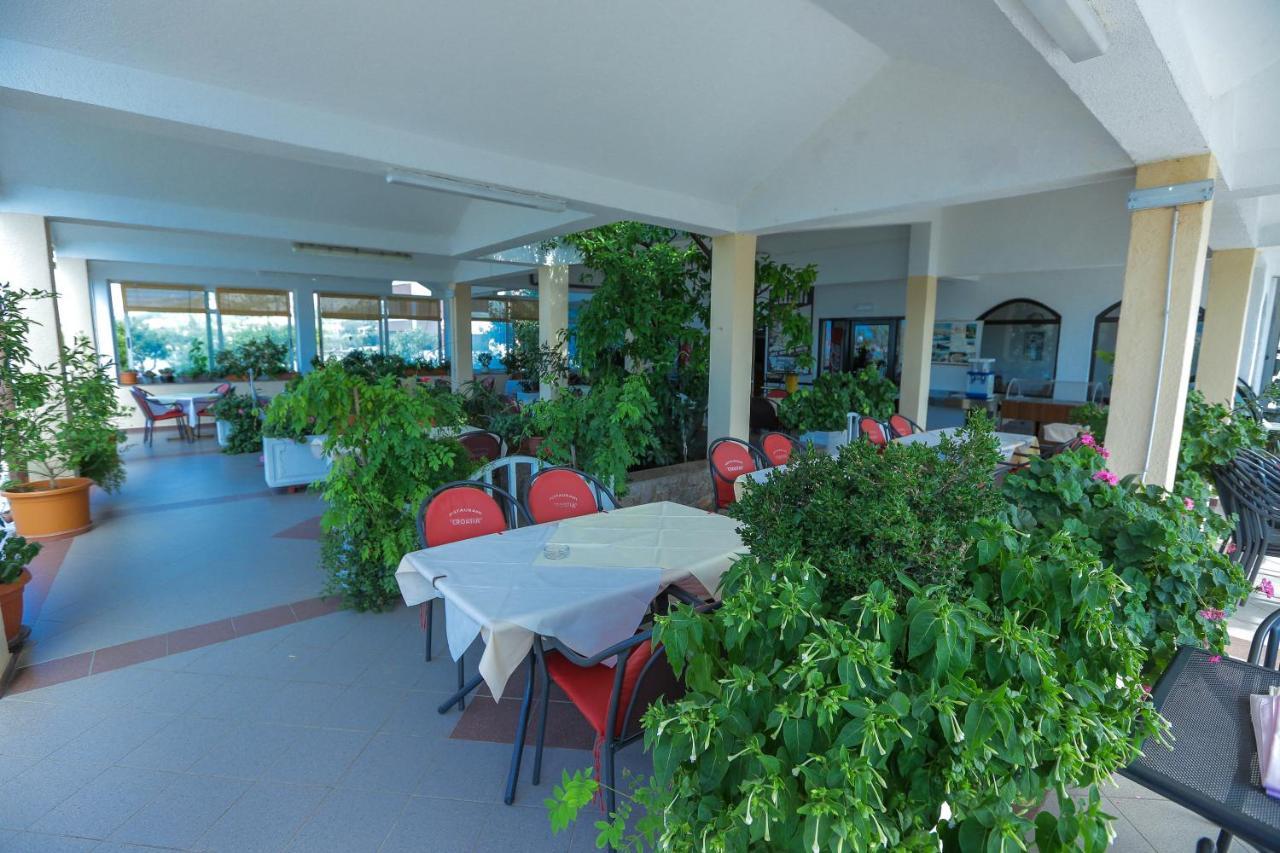 Pansion Croatia Bed and Breakfast Starigrad Paklenica Eksteriør billede